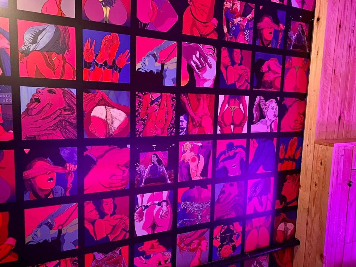 Secret Room Votre Love Room Coquine Et Insolite En Espace Privatif A Tournai Exterior foto